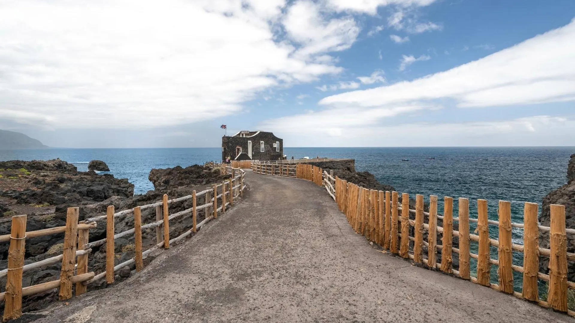 Apartamentos Puntagrande Frontera